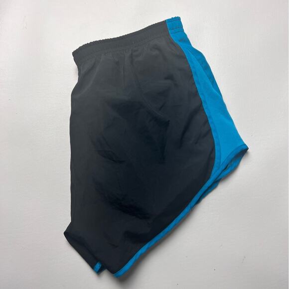 Nike Women’s Dri-FIT Tempo Sporty Athletic Shorts Sz M - Picture 9 of 10